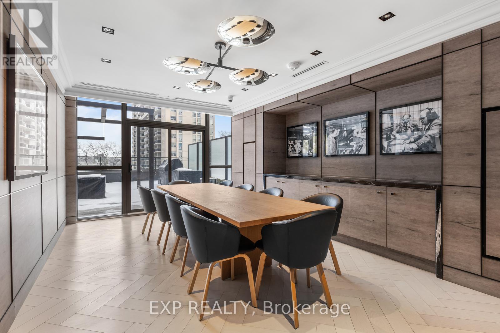 Photo 24 of 408 6 Jackes Avenue, Toronto ON