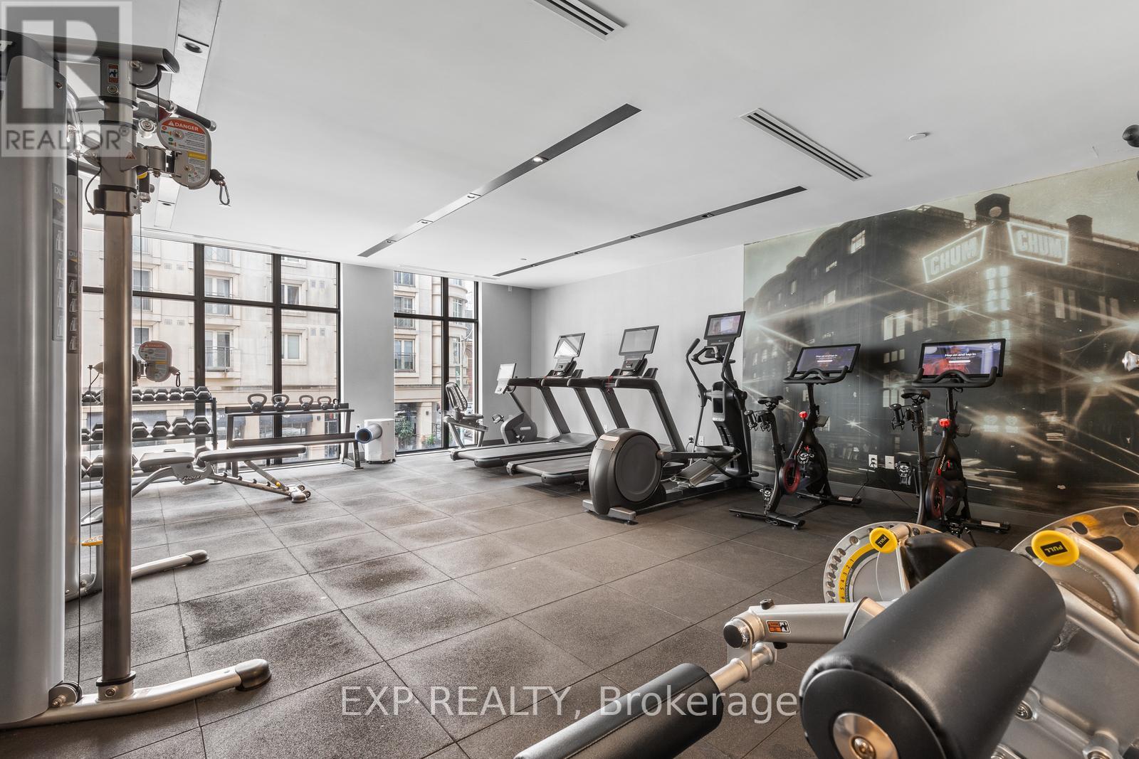 Photo 25 of 408 6 Jackes Avenue, Toronto ON