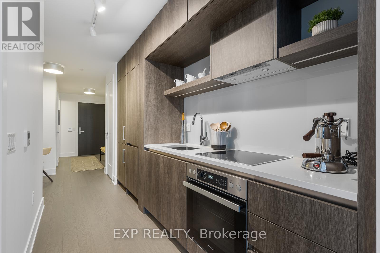 Photo 8 of 408 6 Jackes Avenue, Toronto ON