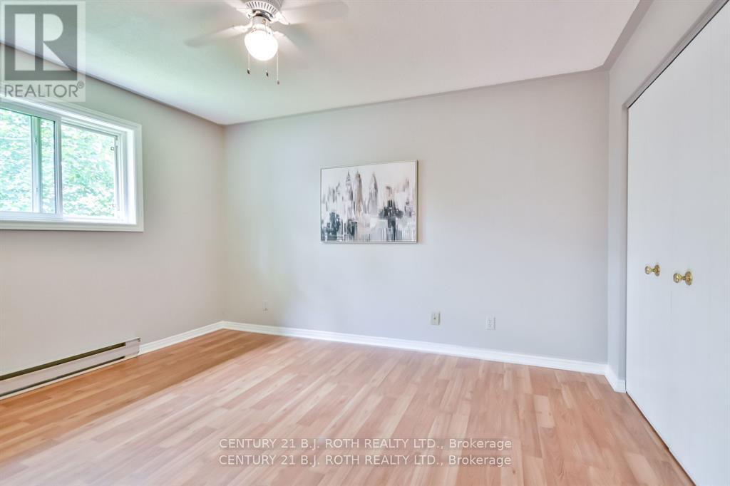 Photo 11 of 19 South Street S, Orillia ON
