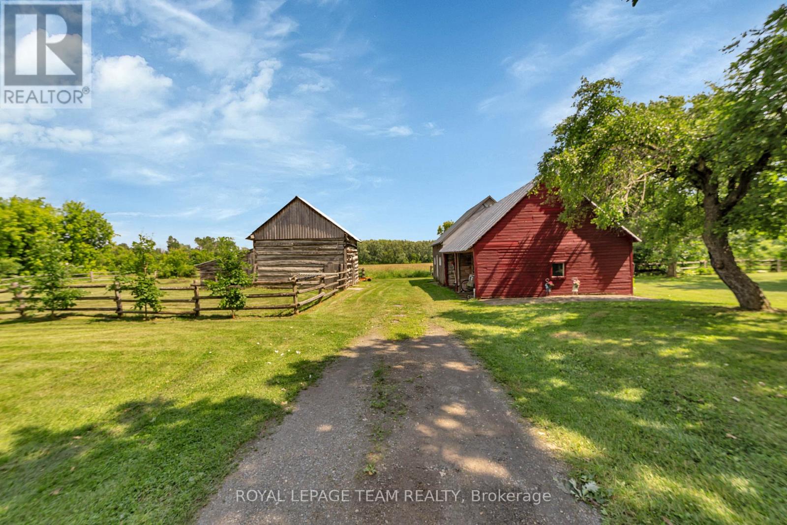 Photo 23 of 8202 Flewellyn Road, Ottawa ON