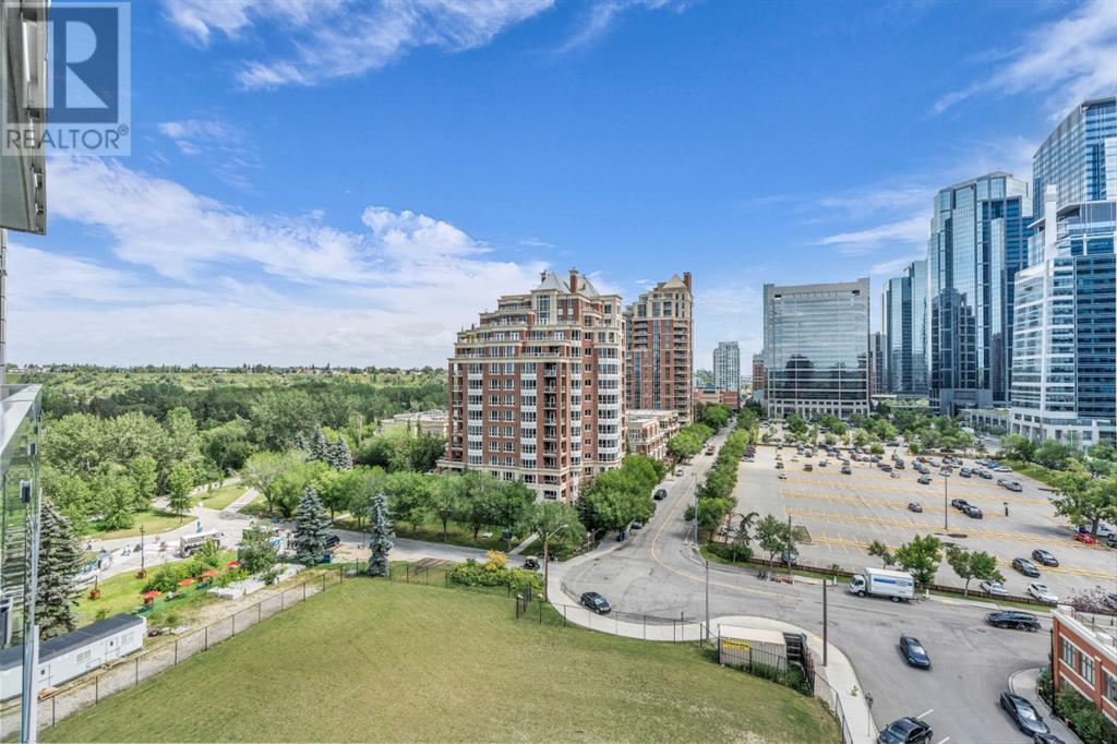 Single Family House High rise for Sale in    Avenue SW Eau Claire Calgary 