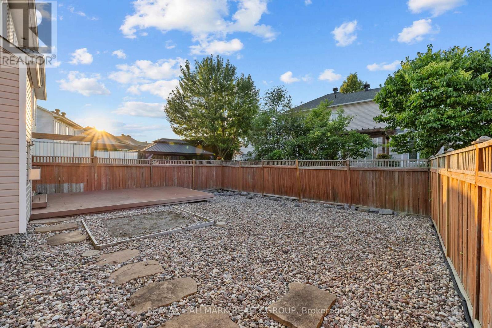 Photo 26 of 6020 Longleaf Drive, Ottawa ON