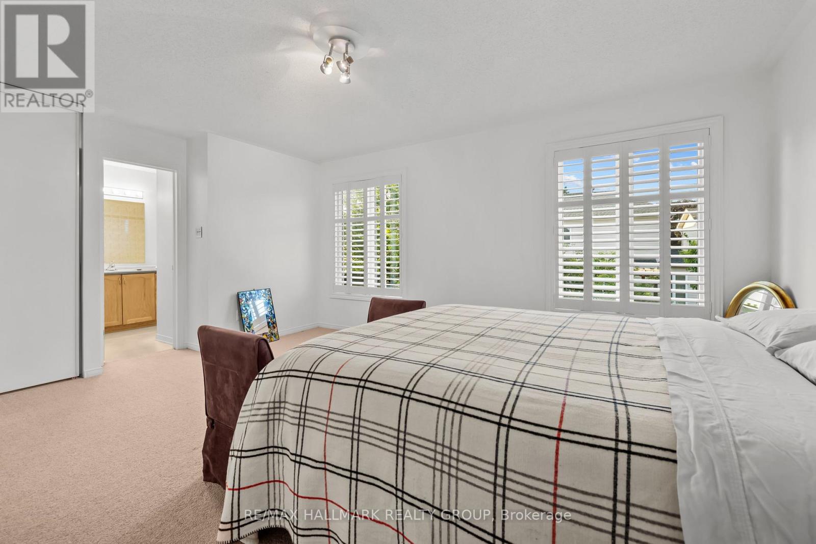 Photo 37 of 6020 Longleaf Drive, Ottawa ON
