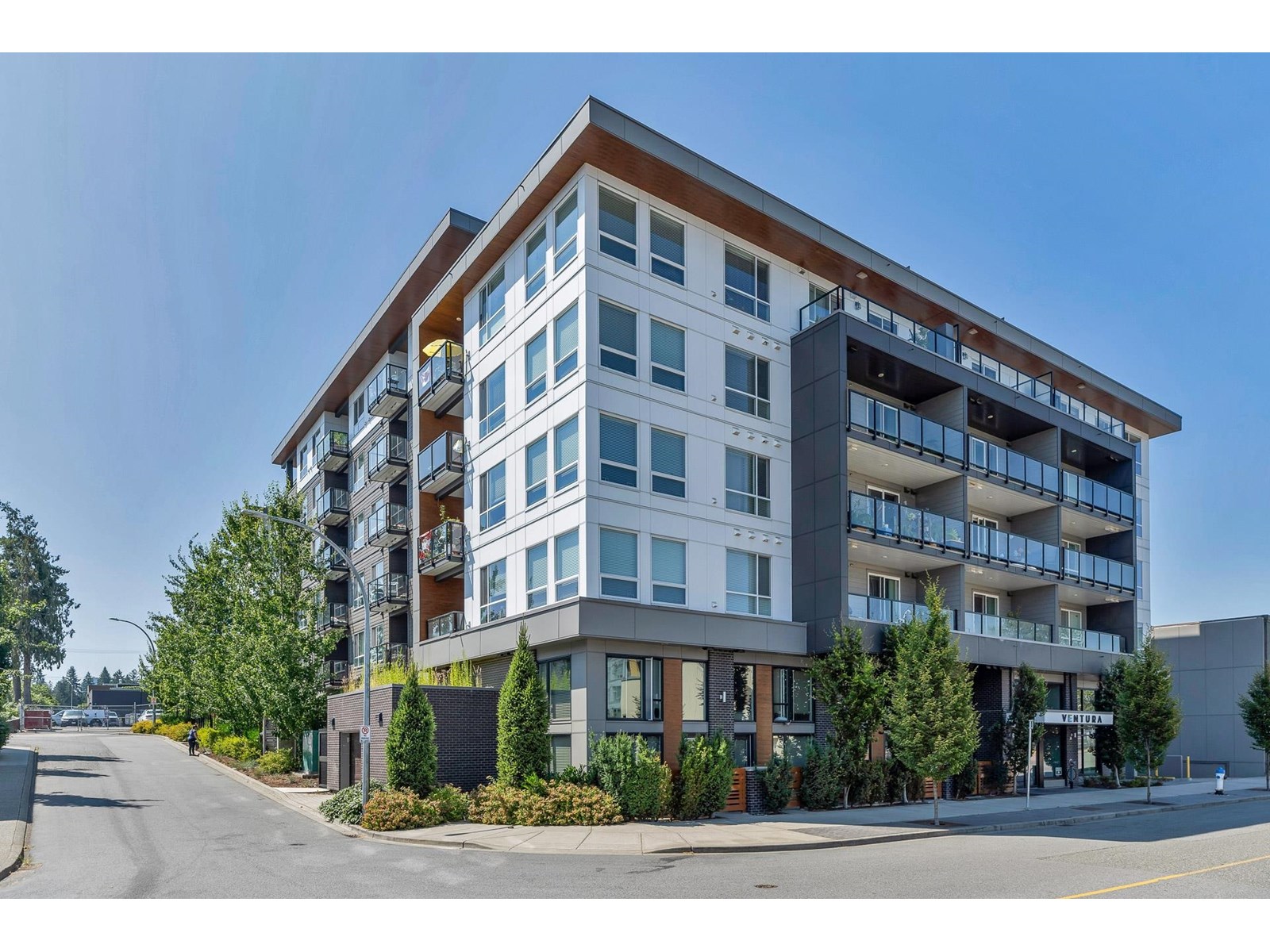 Photo 1 of 405 32838 Ventura Avenue, Abbotsford BC