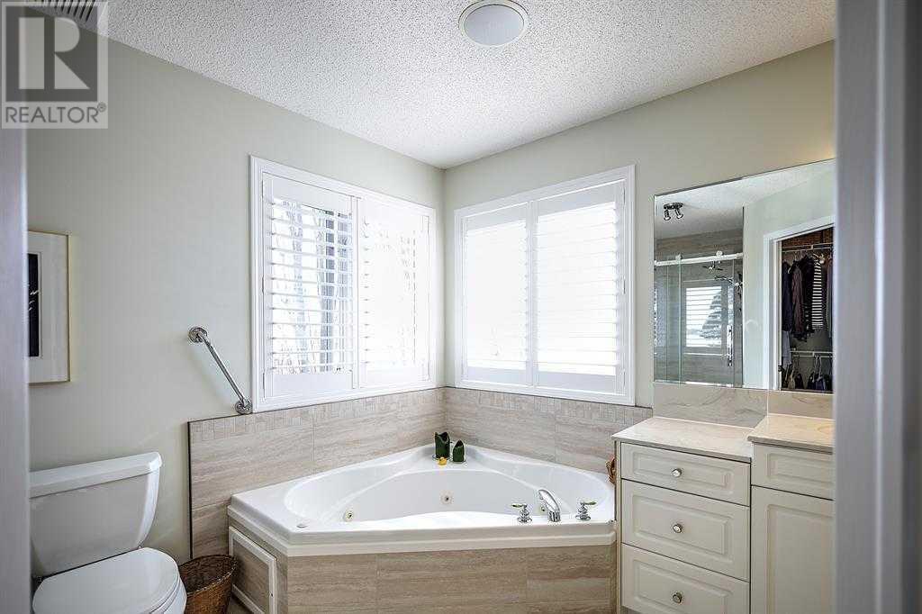 Single Family House for Sale in  Mt Gibraltar Heights SE McKenzie Lake Calgary 