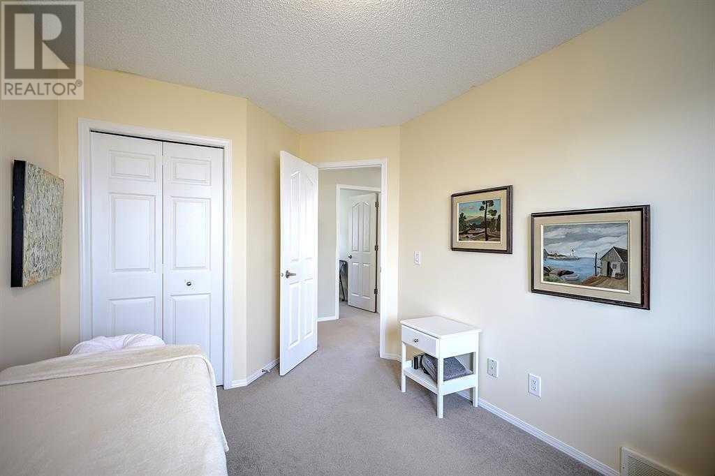 Single Family House for Sale in  Mt Gibraltar Heights SE McKenzie Lake Calgary 