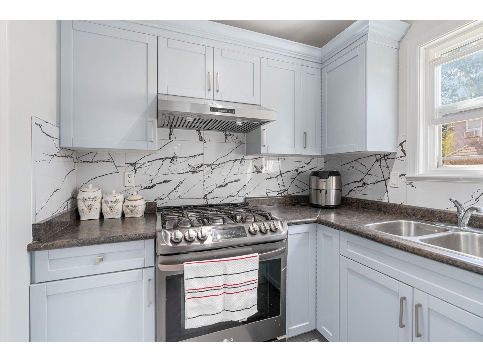 Photo 11 of 7801 146 A Street, Surrey BC