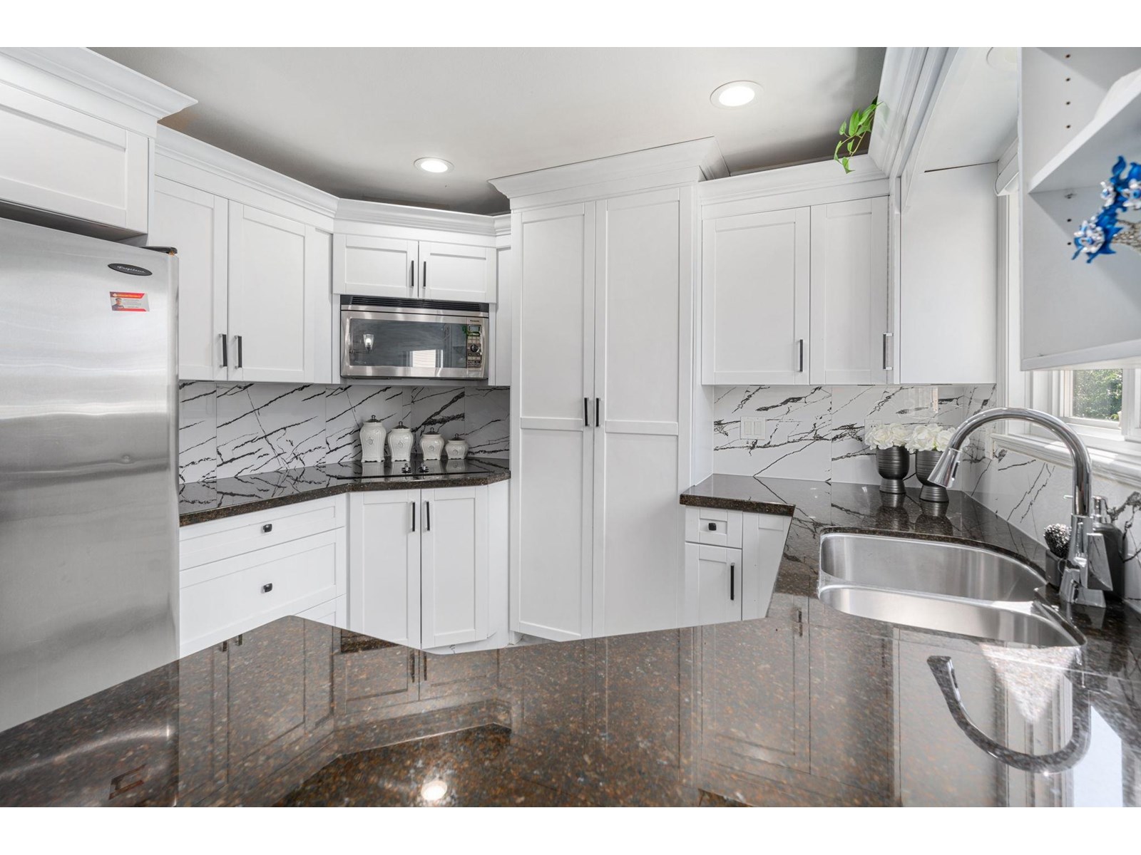 Photo 9 of 7801 146 A Street, Surrey BC