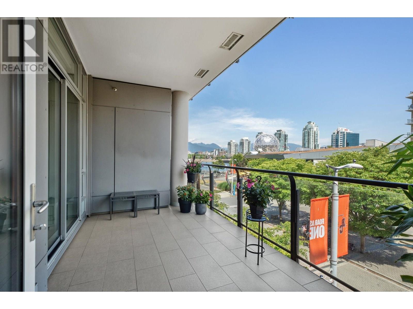 Photo 22 of 302 1625 Manitoba Street, Vancouver BC
