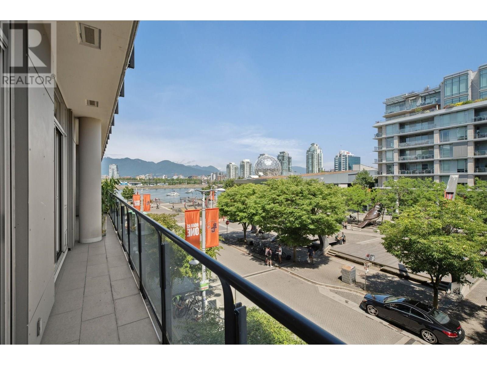 Photo 24 of 302 1625 Manitoba Street, Vancouver BC