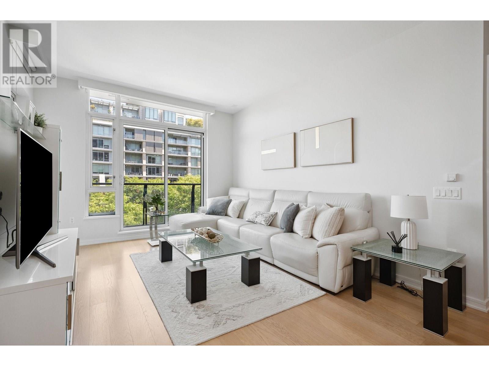 Photo 2 of 302 1625 Manitoba Street, Vancouver BC