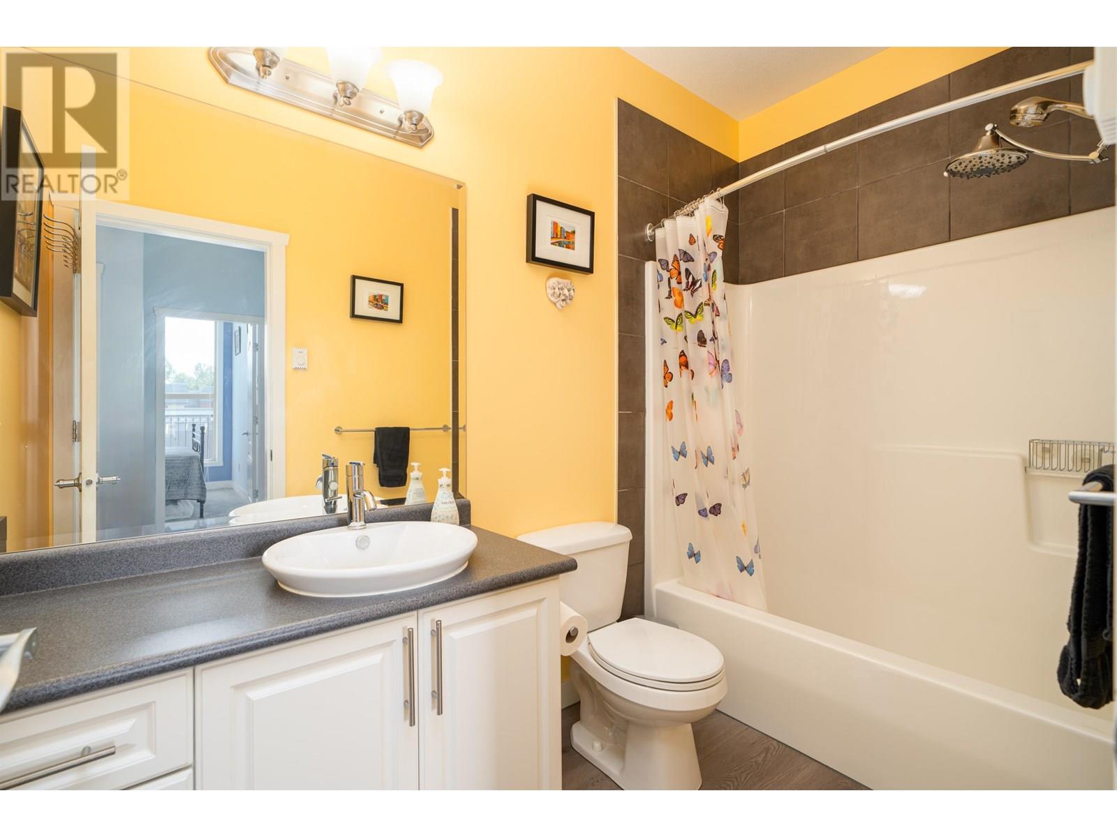 Photo 13 of 410 2627 Shaughnessy Street, Port Coquitlam BC