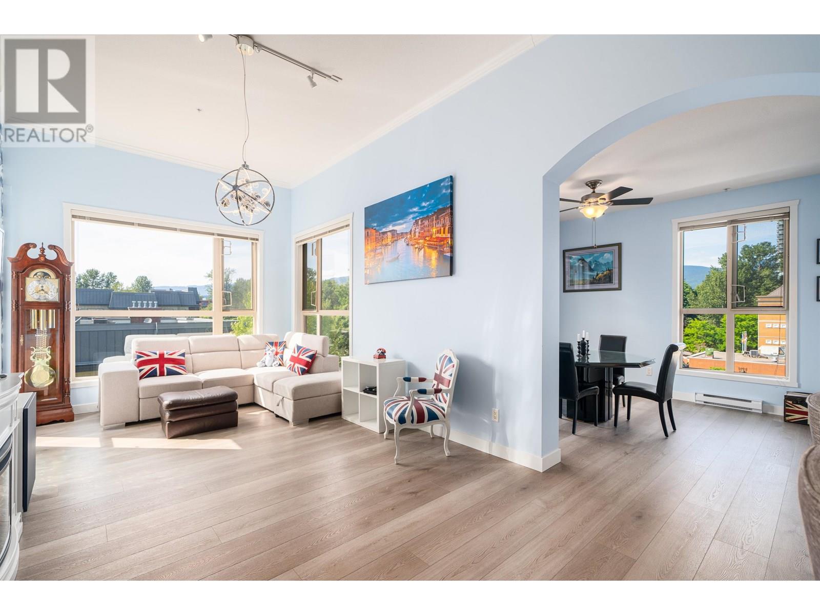 Photo 3 of 410 2627 Shaughnessy Street, Port Coquitlam BC