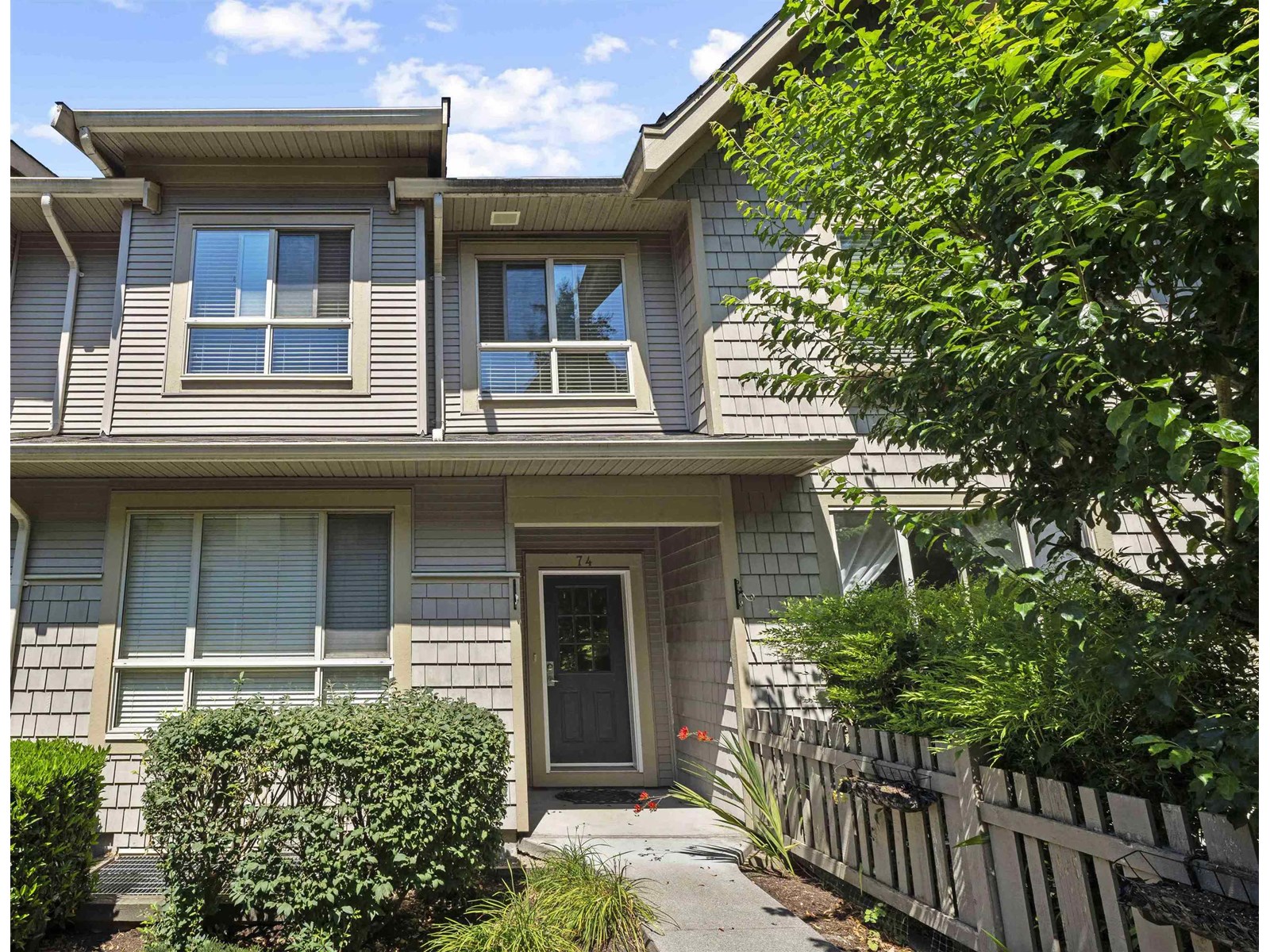 Photo 1 of 74 2738 158 Street, Surrey BC
