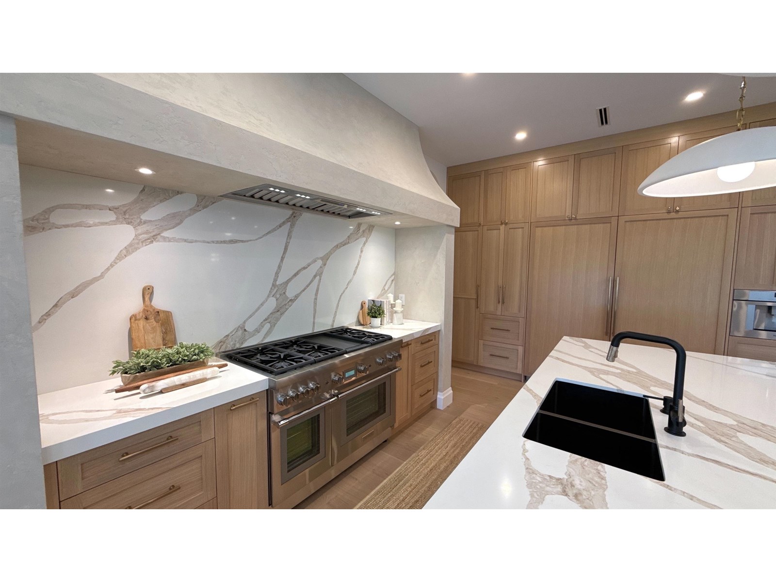 Photo 4 of 8888 Hadden Street, Langley BC