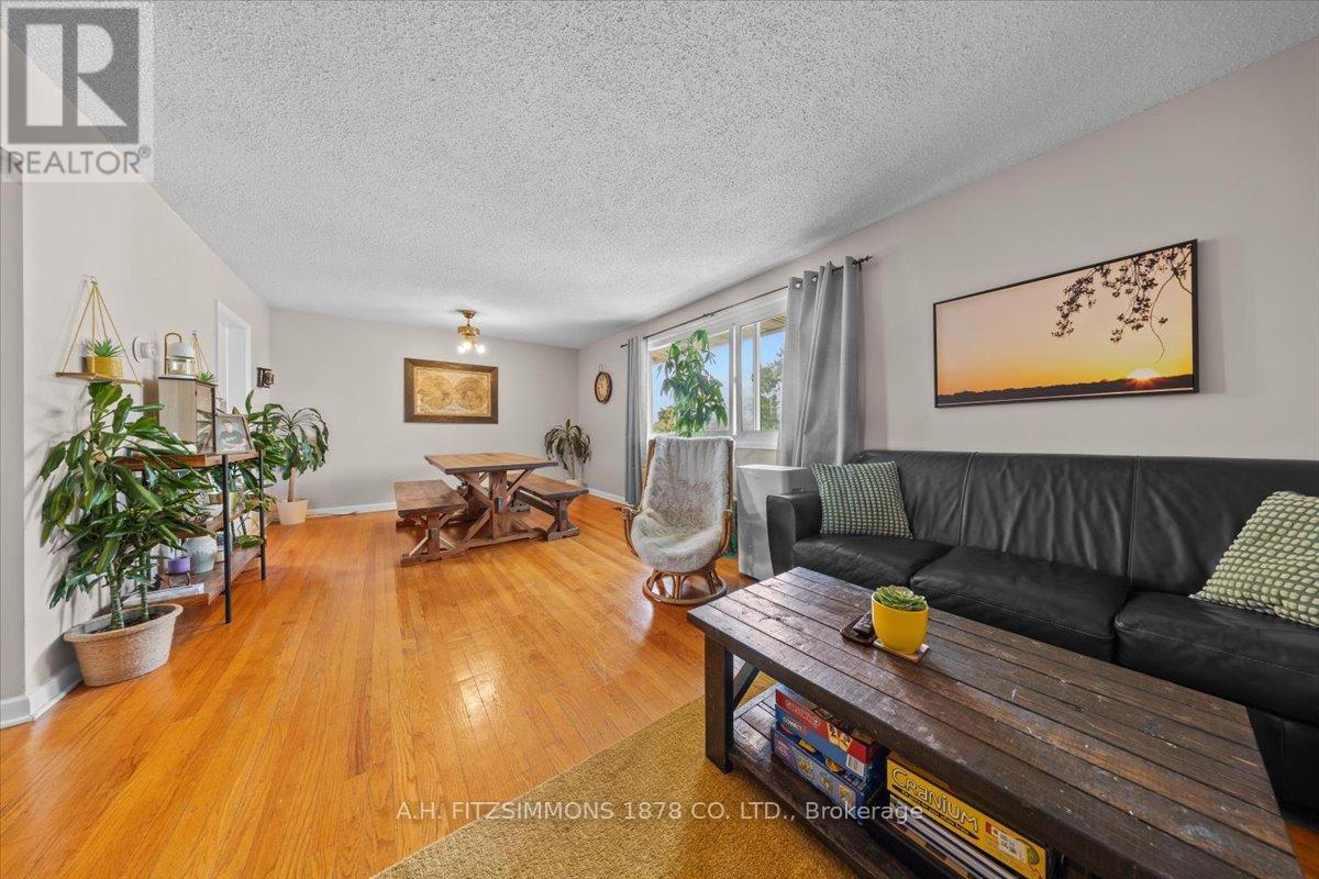 Photo 31 of 1217 Cameo Drive, Ottawa ON