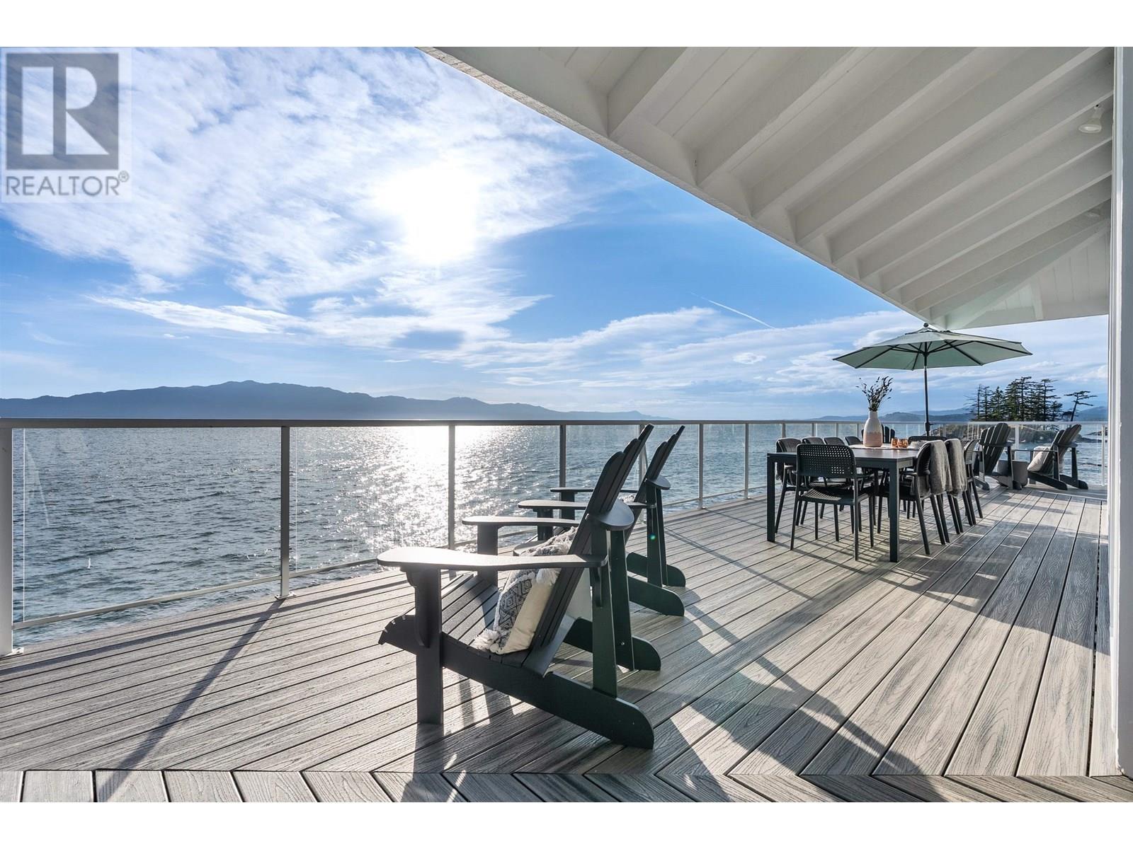 11113 SUNSHINE COAST HIGHWAY, Halfmoon Bay