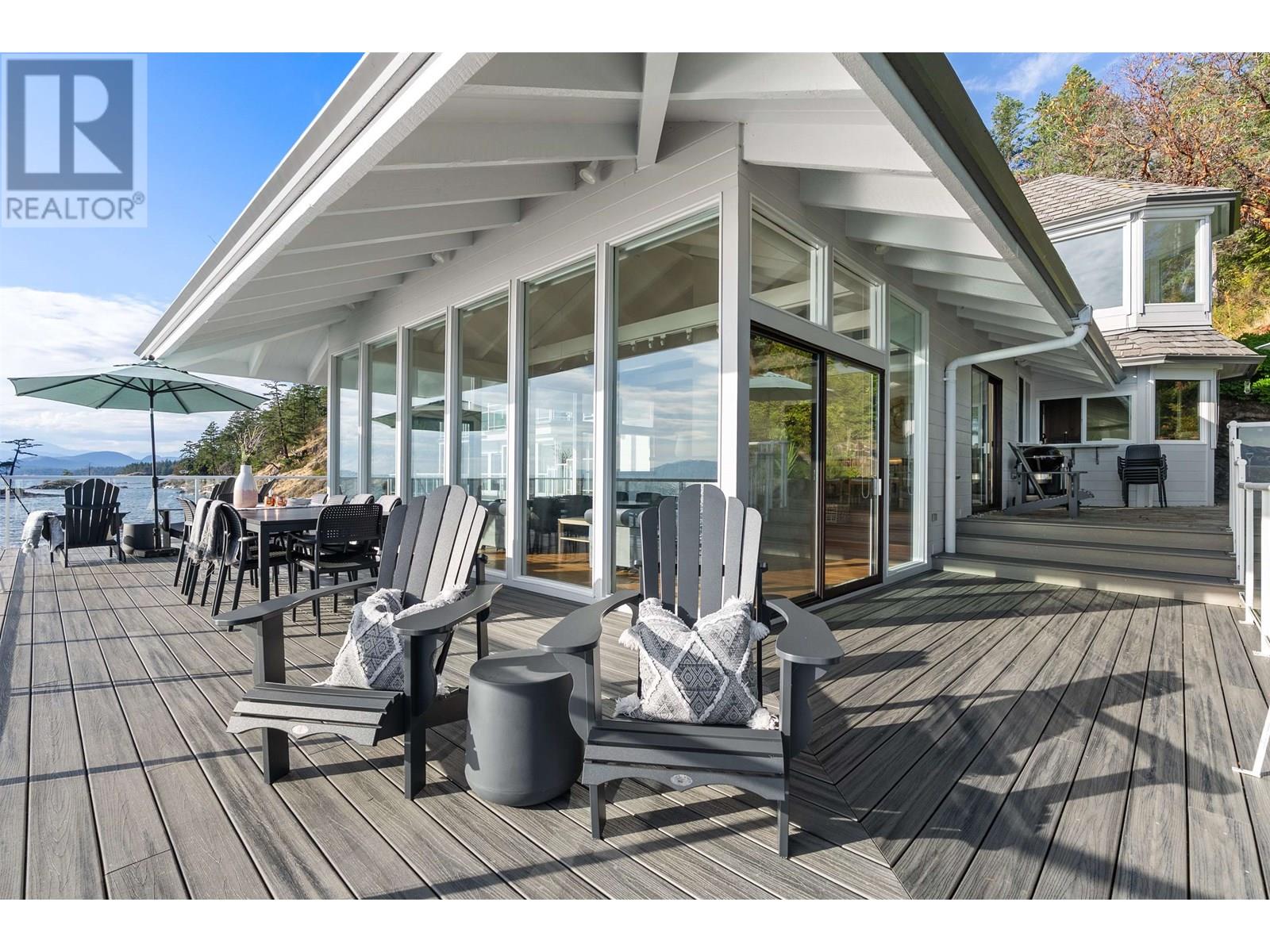 11113 SUNSHINE COAST HIGHWAY, Halfmoon Bay