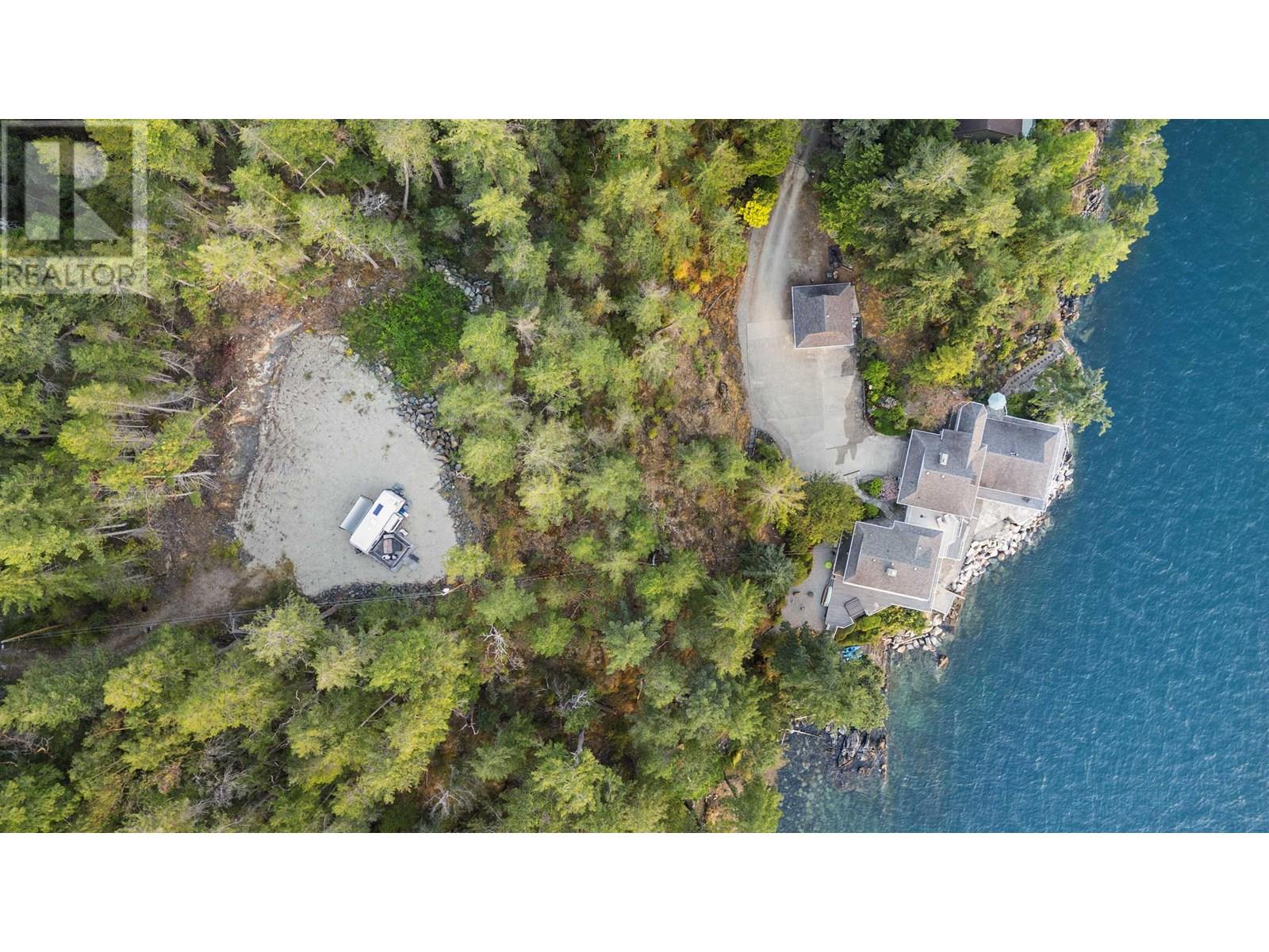 11113 SUNSHINE COAST HIGHWAY, Halfmoon Bay