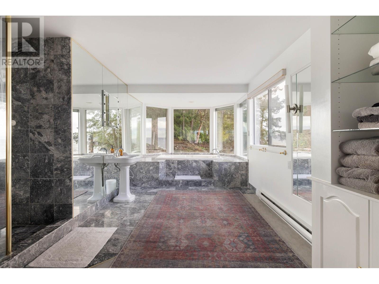 11113 SUNSHINE COAST HIGHWAY, Halfmoon Bay