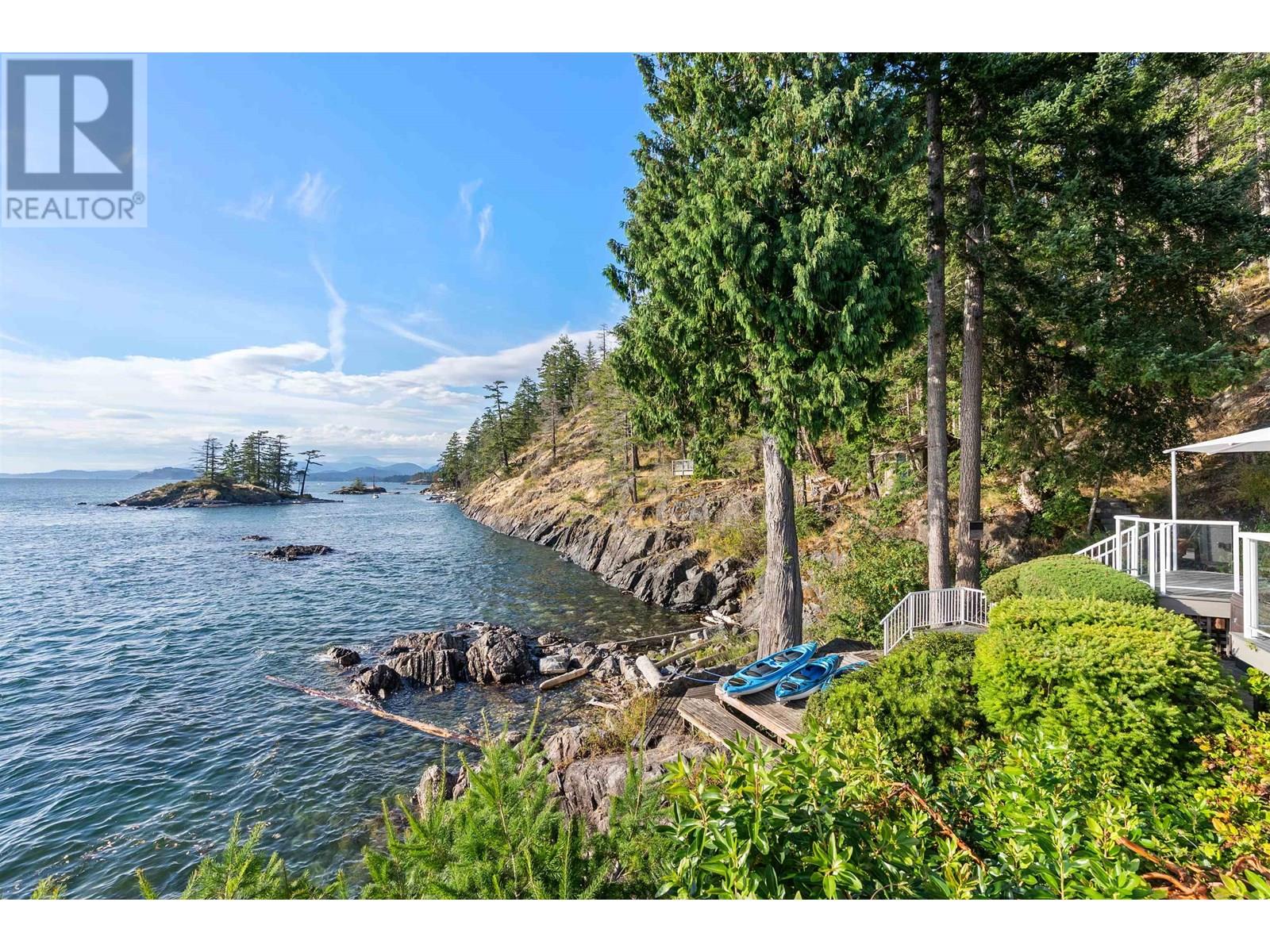 11113 SUNSHINE COAST HIGHWAY, Halfmoon Bay