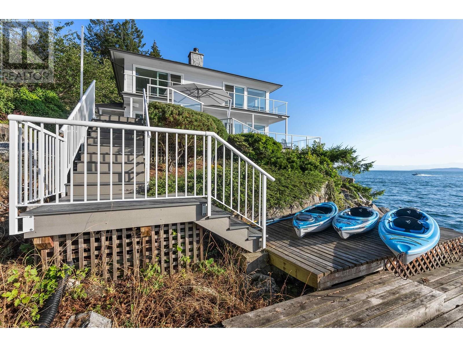 11113 SUNSHINE COAST HIGHWAY, Halfmoon Bay