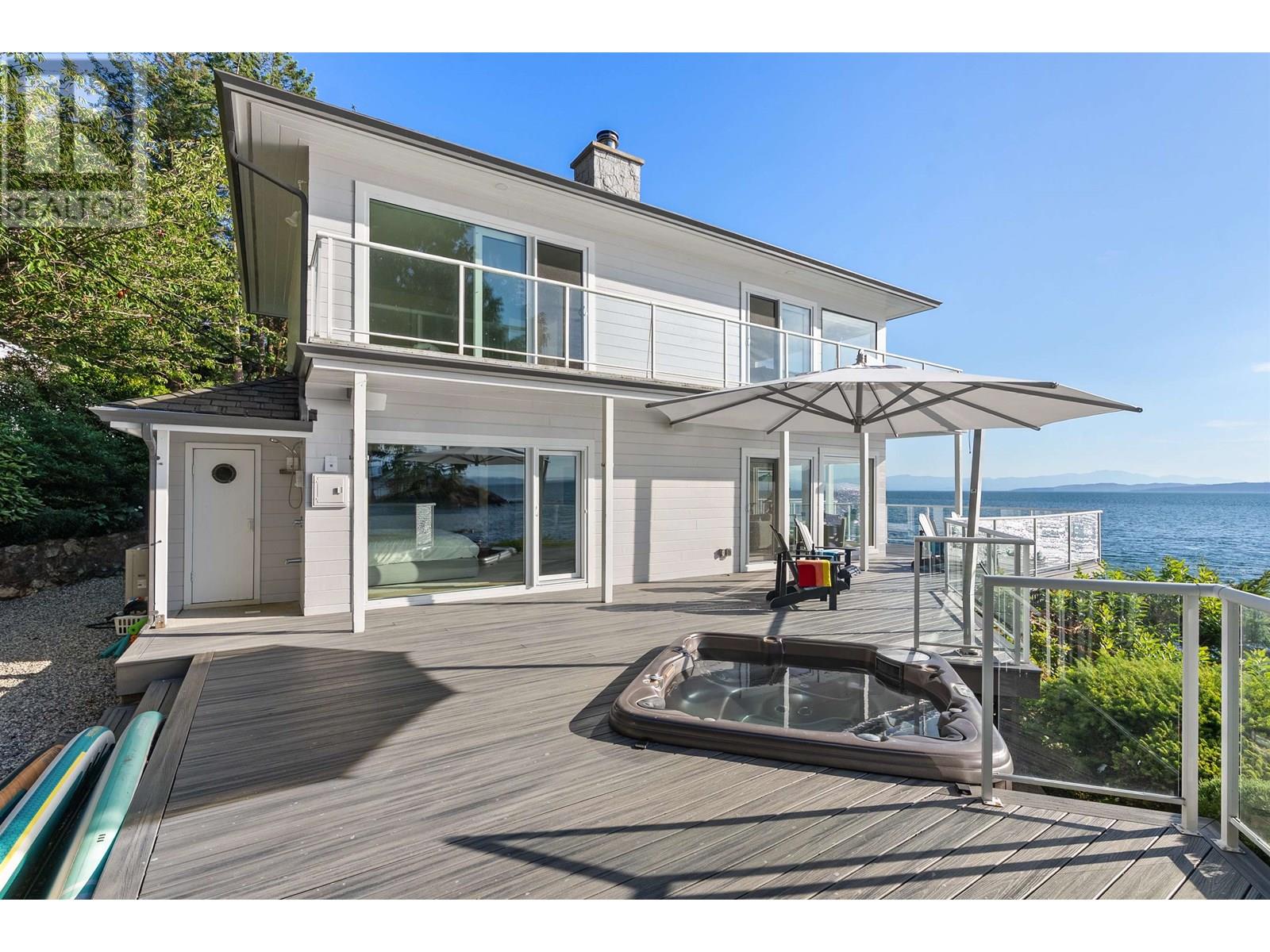 11113 SUNSHINE COAST HIGHWAY, Halfmoon Bay