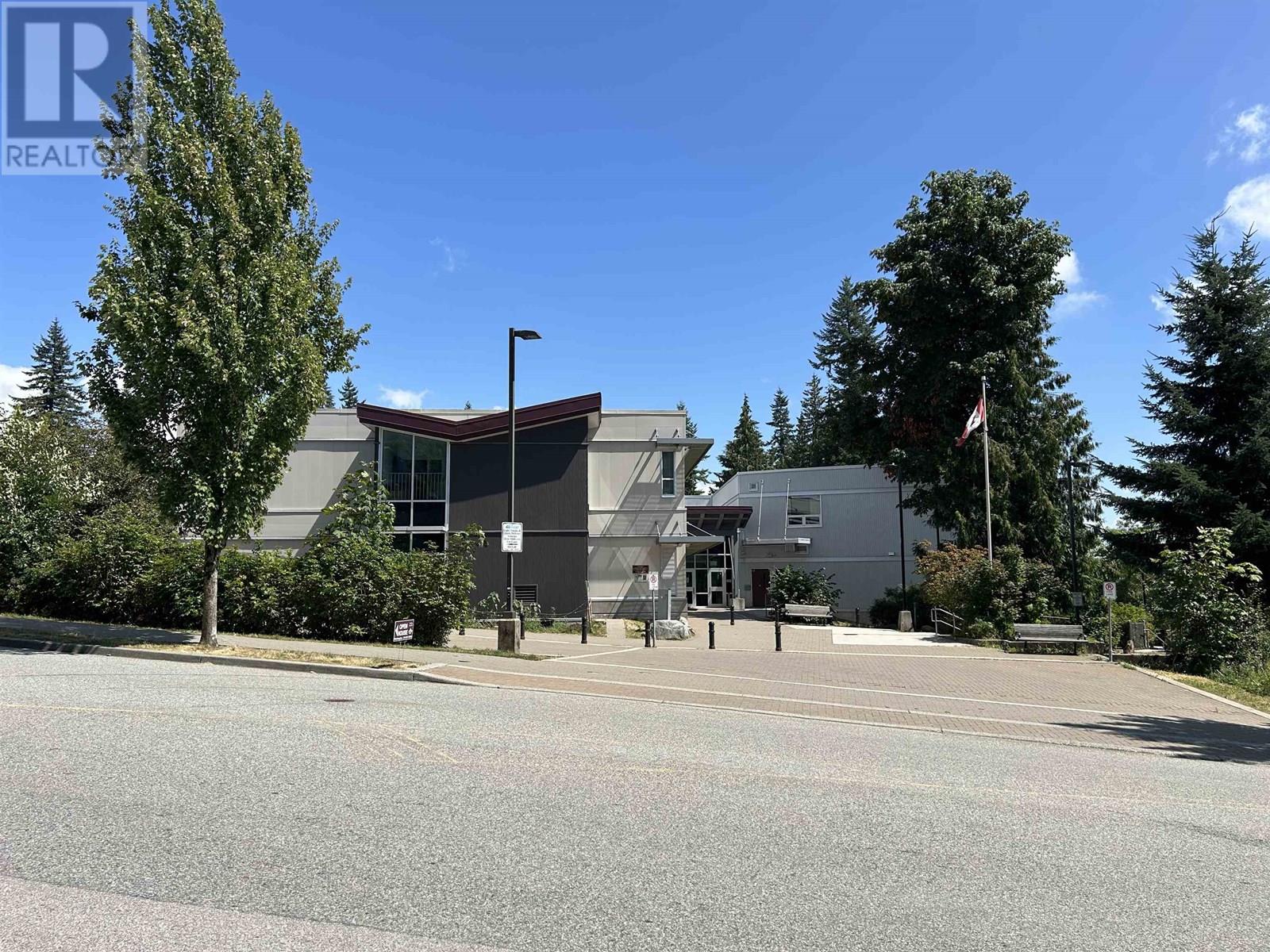 Photo 3 of 518 9393 Tower Road, Burnaby BC