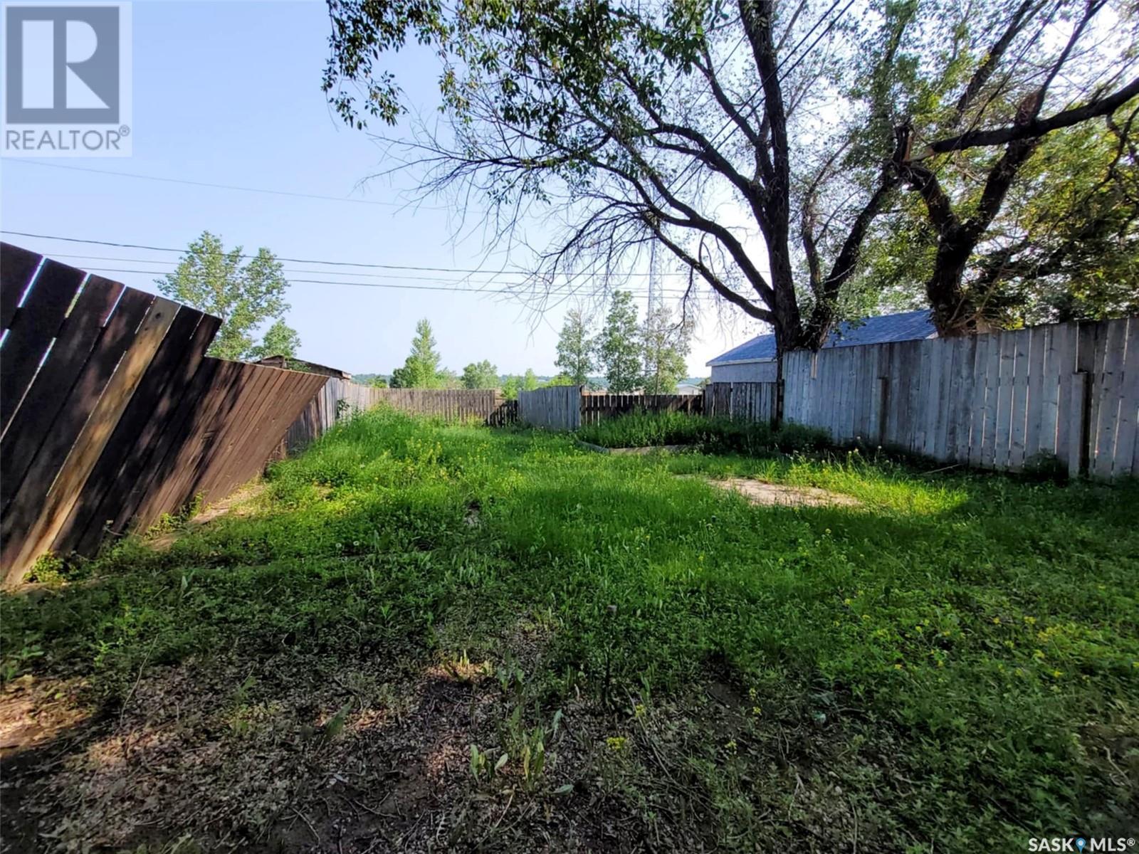 Photo 18 of 1012 Lillooet Street W, Moose Jaw SK