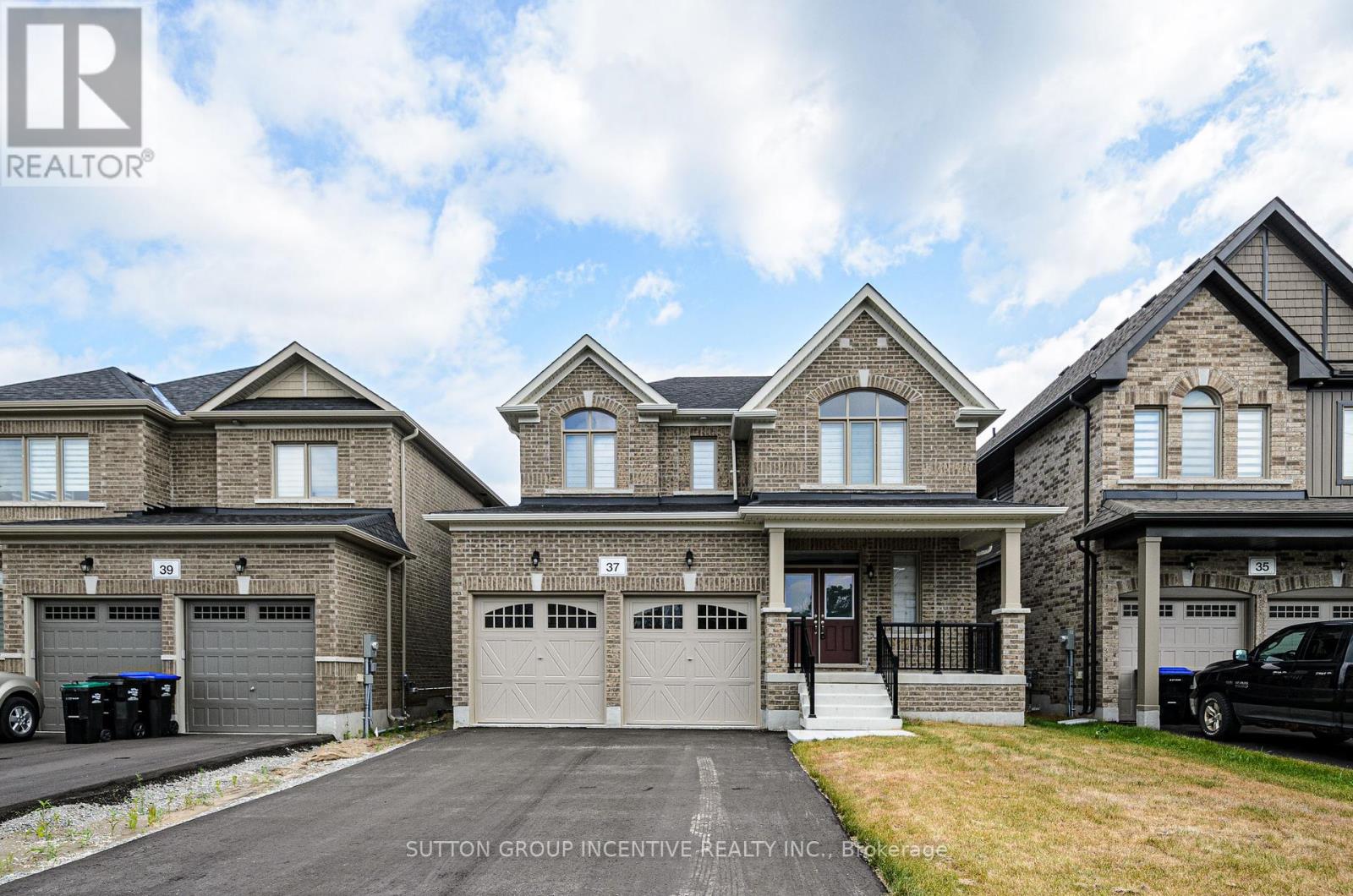 Photo 17 of 37 Baycroft Boulevard, Essa ON