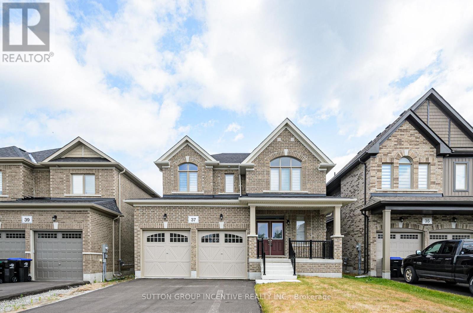 Photo 25 of 37 Baycroft Boulevard, Essa ON