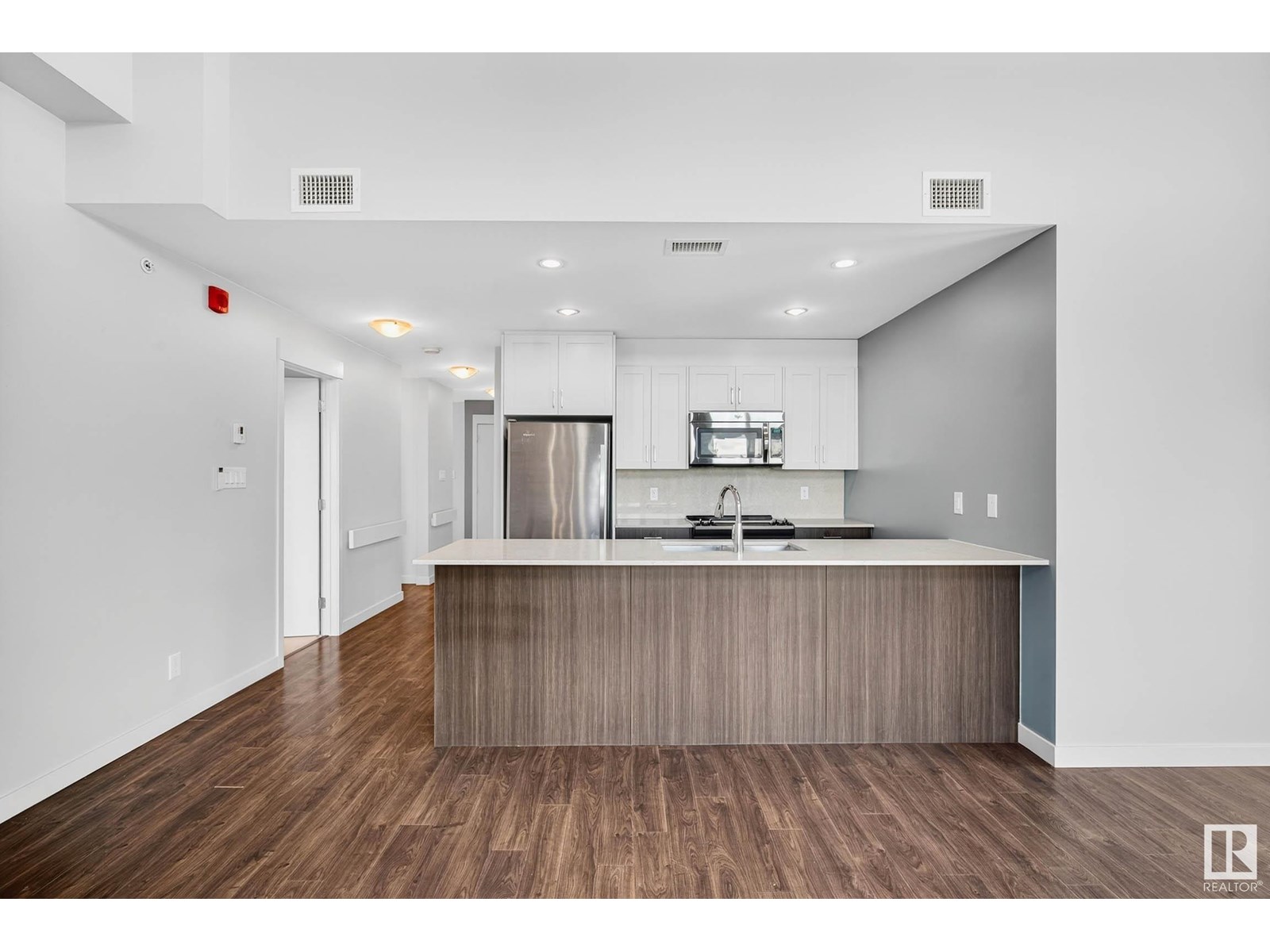 Photo 51 of 513 5 St Louis St, St Albert AB