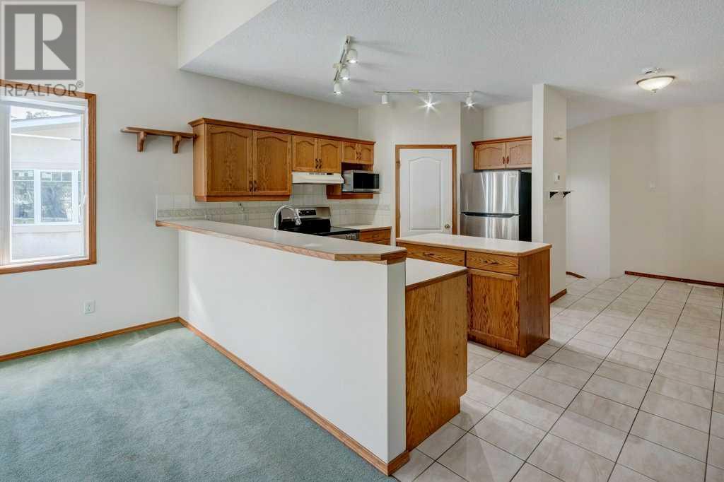 Photo 5 of 59 Edgeridge Terrace Nw, Calgary AB