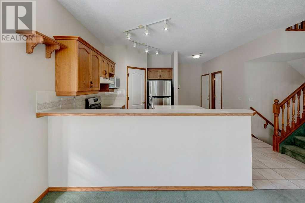 Photo 6 of 59 Edgeridge Terrace Nw, Calgary AB