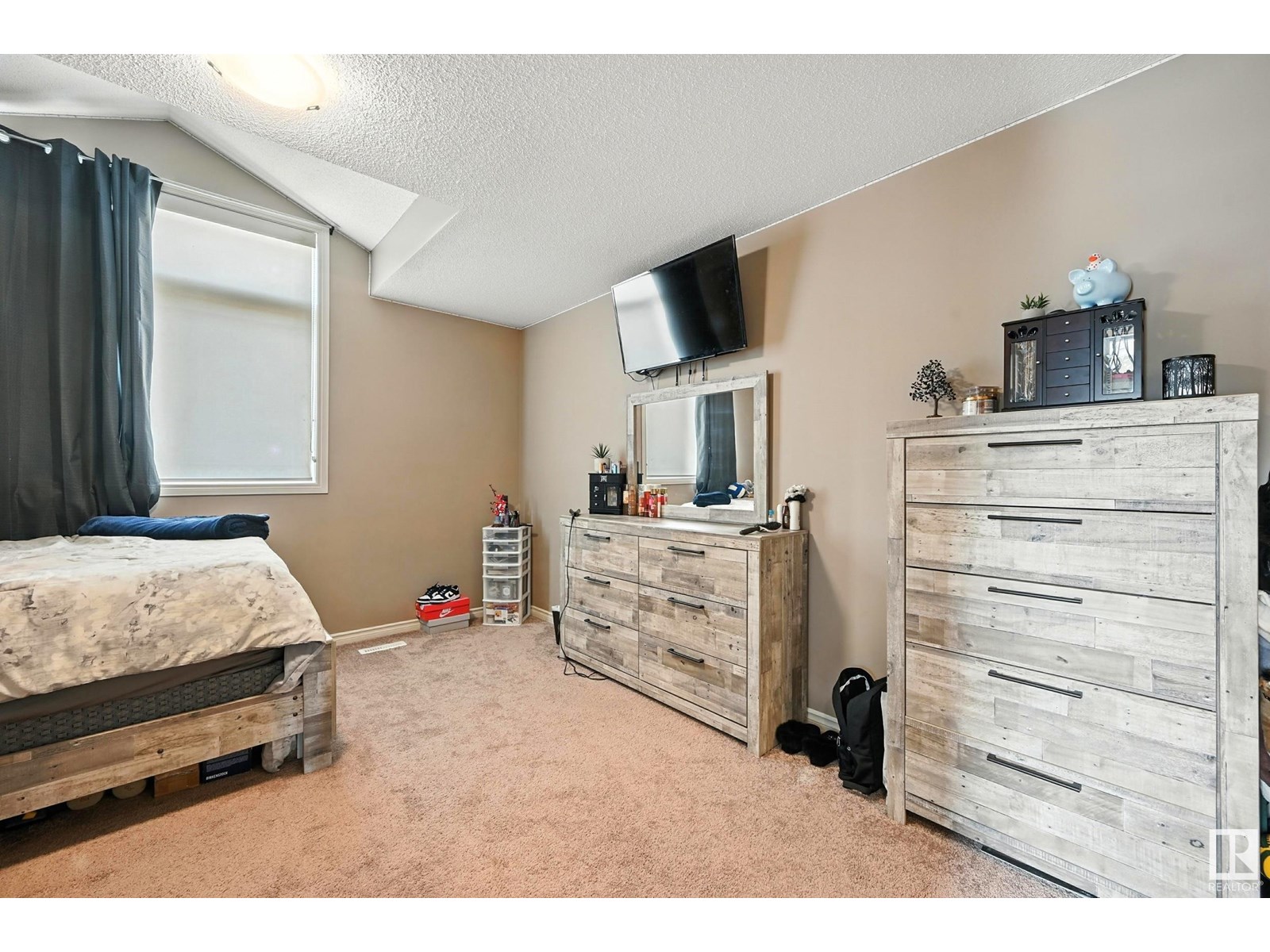 Photo 15 of 58 9511 102 Av, Morinville AB