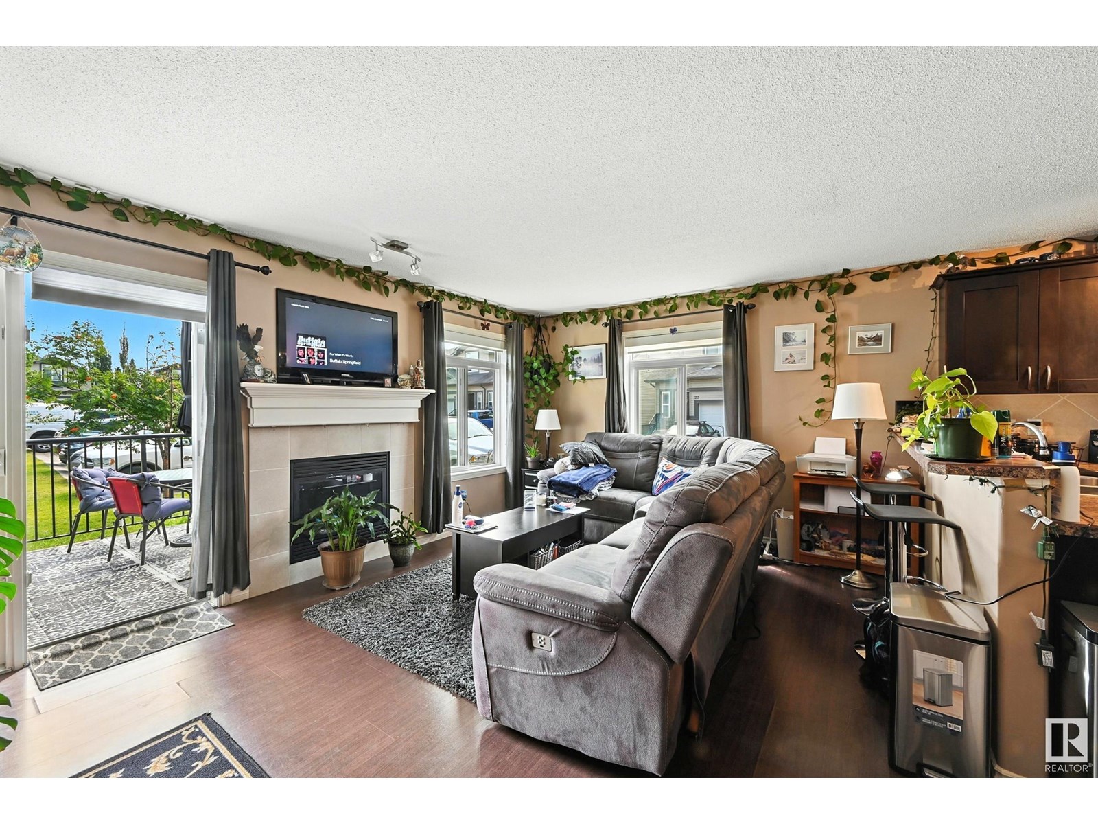 Photo 10 of 58 9511 102 Av, Morinville AB