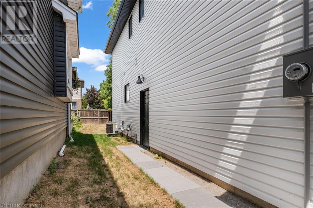 Photo 27 of 19 Violet Street, St Catharines ON