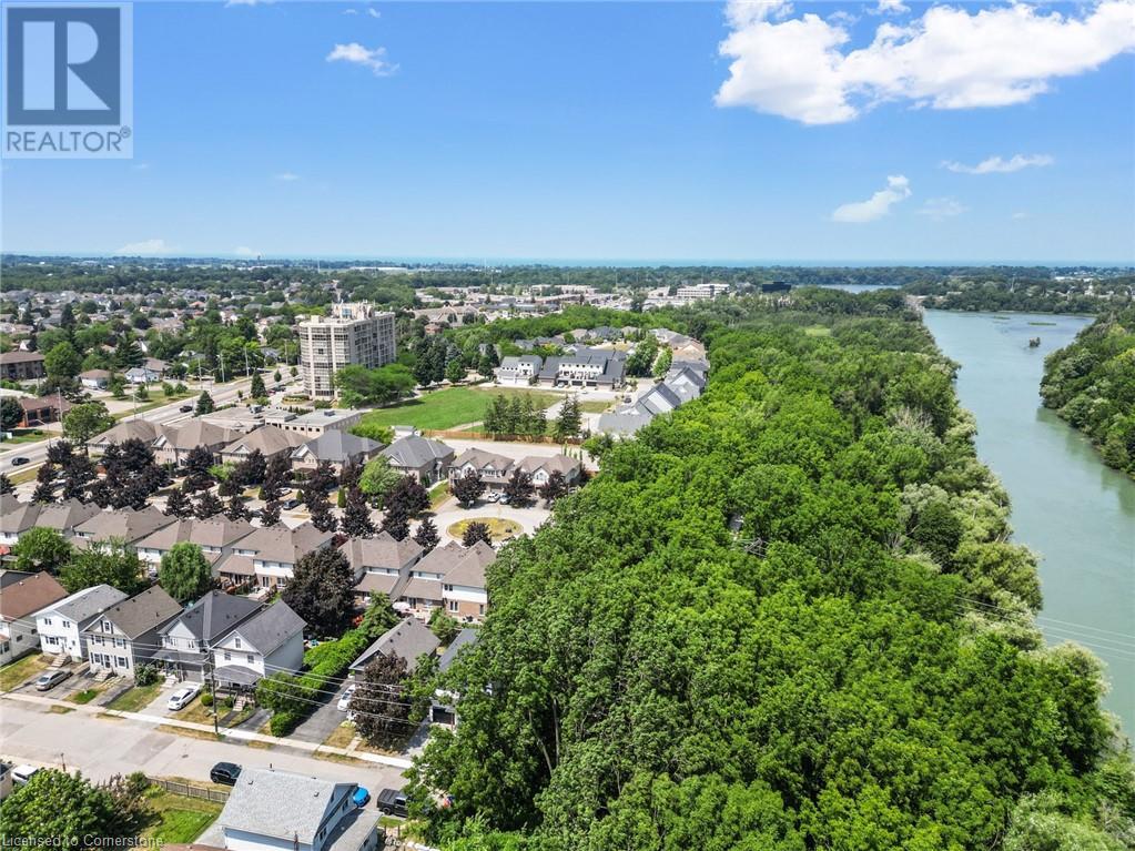 Photo 37 of 19 Violet Street, St Catharines ON