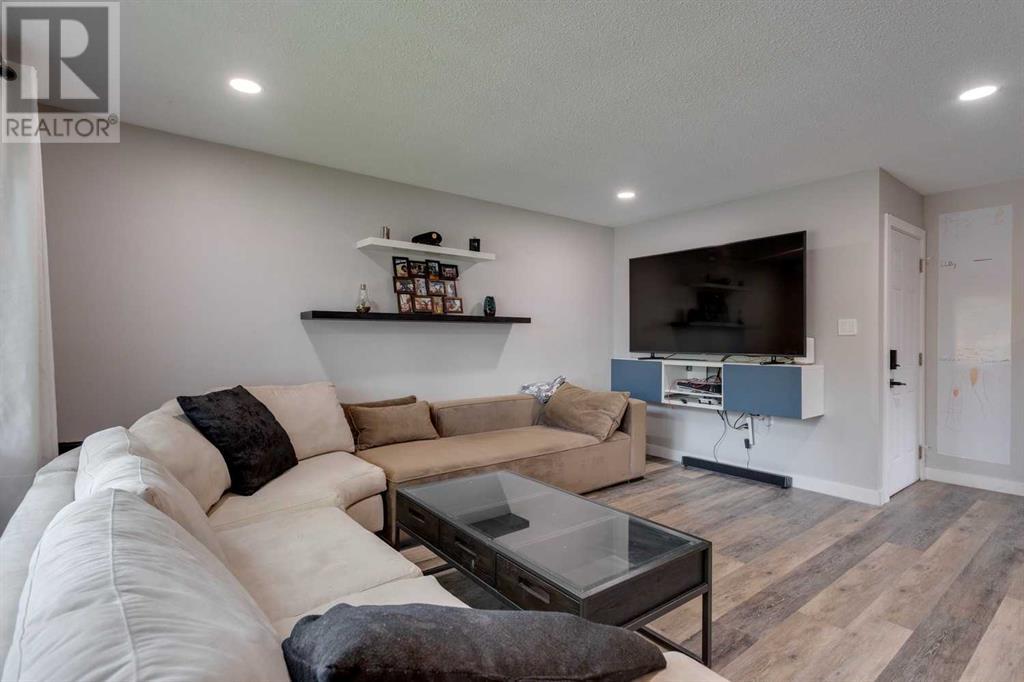 Single Family House Bi-level for Sale in  A Street SE Dover Calgary 