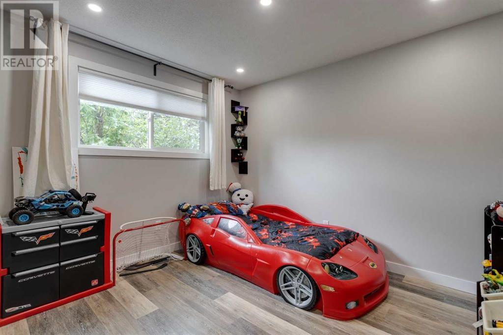 Single Family House Bi-level for Sale in  A Street SE Dover Calgary 