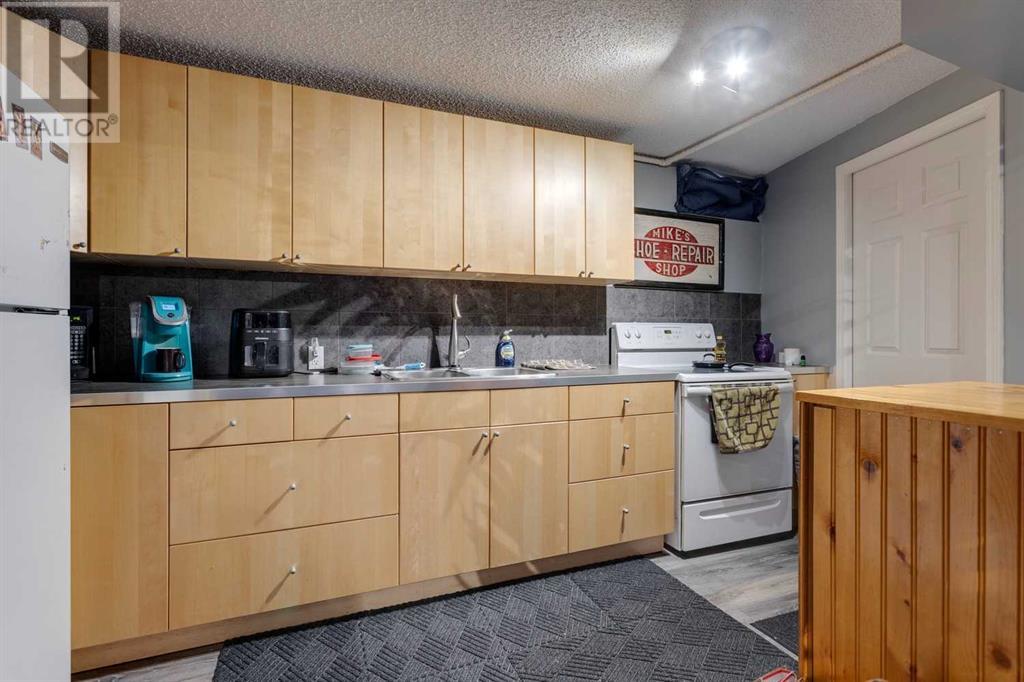 Single Family House Bi-level for Sale in  A Street SE Dover Calgary 