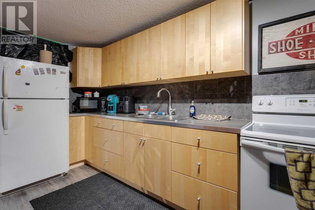 Single Family House Bi-level for Sale in  A Street SE Dover Calgary 