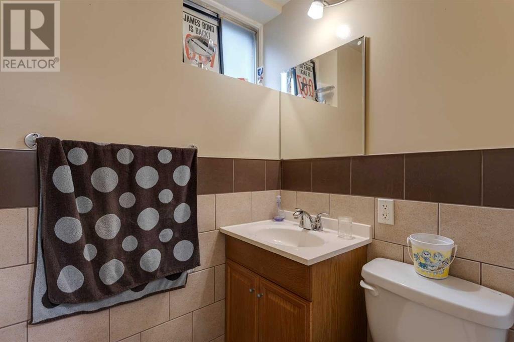 Single Family House Bi-level for Sale in  A Street SE Dover Calgary 