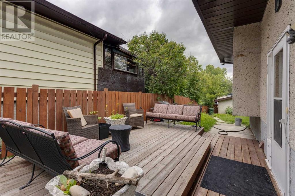 Single Family House Bi-level for Sale in  A Street SE Dover Calgary 
