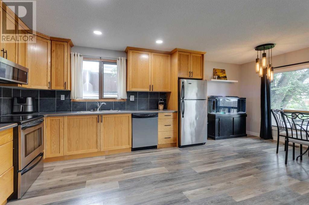 Single Family House Bi-level for Sale in  A Street SE Dover Calgary 