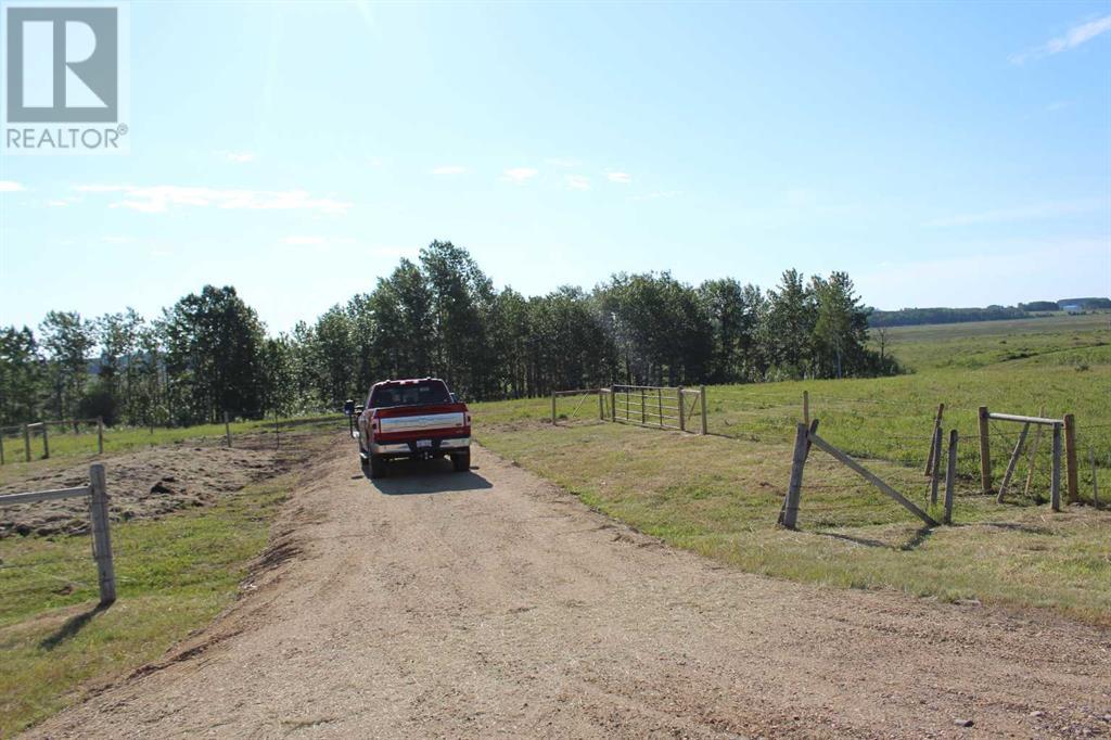 274098 Lochend Road, Cochrane