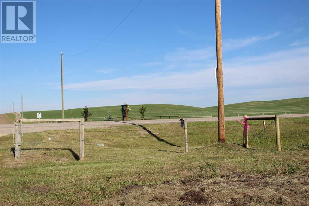 274098 Lochend Road, Cochrane