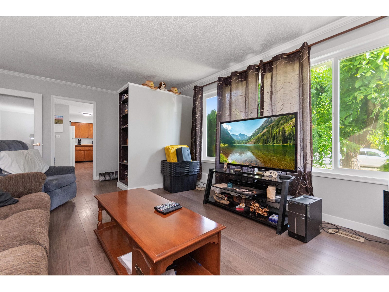 Photo 9 of 45603 Reece Avenue Chilliwack Proper West, Chilliwack BC