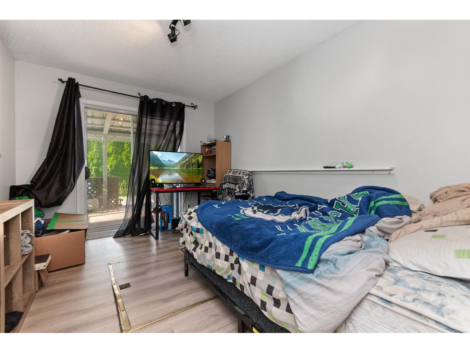 Photo 13 of 45603 Reece Avenue Chilliwack Proper West, Chilliwack BC